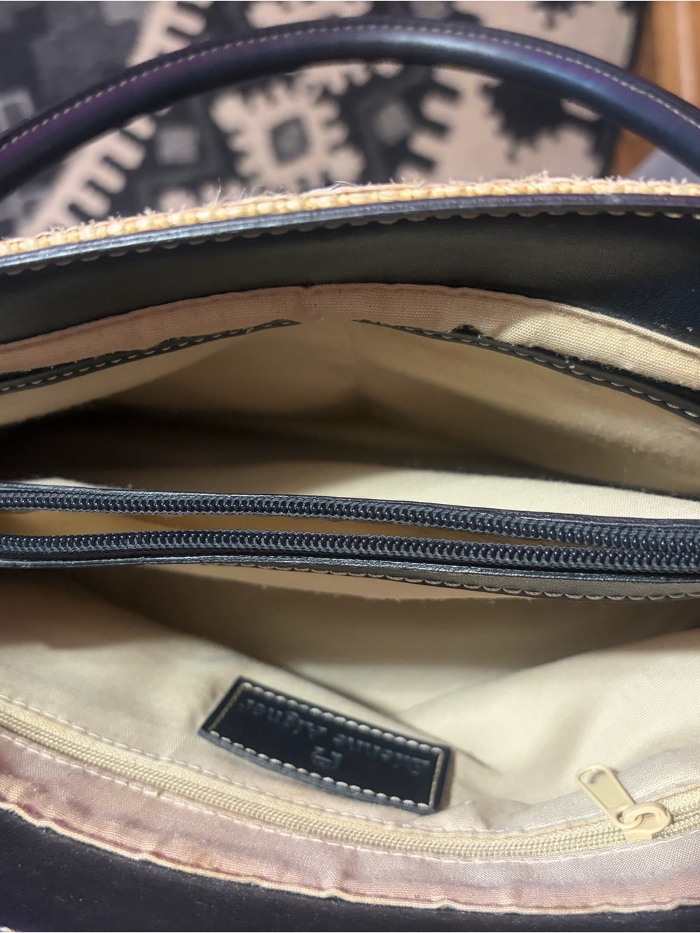 Etienne Aigner Straw and Black Leather Shoulder Bag - Picture 3 of 6